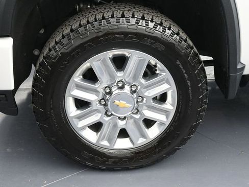 New 2025 Chevrolet Silverado 2500 High Country w/ High Country Premium Package AWD/4WD image 24