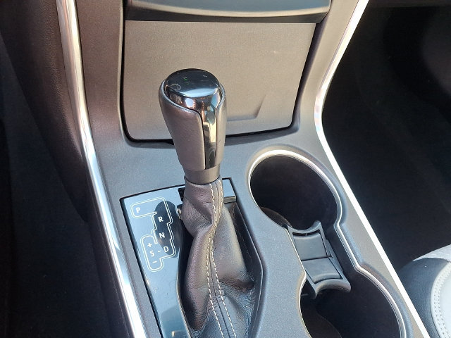Used 2015 Toyota Camry SE w/ Moonroof Package FWD image 14