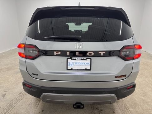 New 2026 Honda Pilot TrailSport image 6
