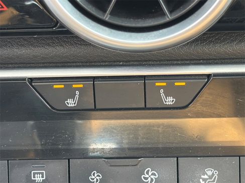 Used 2021 Nissan Sentra SV w/ SV Premium Package image 30