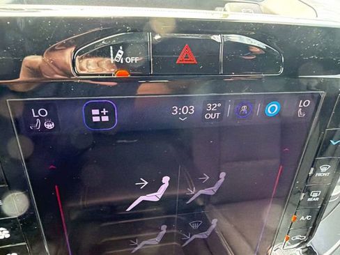 New 2026 RAM 1500 4x4 Crew Cab image 24