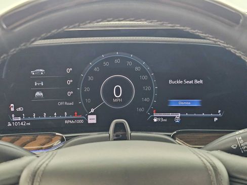 Used 2024 Cadillac Escalade ESV Premium Luxury Platinum AWD/4WD image 26