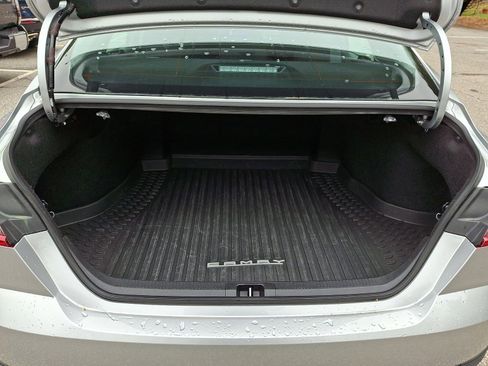 Used 2025 Toyota Camry LE FWD image 28
