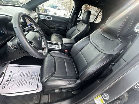 Used 2023 Ford Explorer ST w/ Equipment Group 401A AWD/4WD image 17