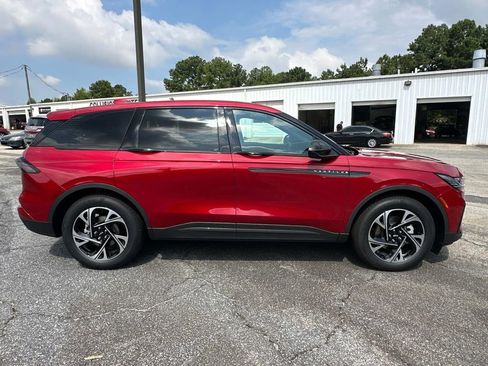 New 2025 Lincoln Nautilus Premier w/ Equipment Group 102A image 8