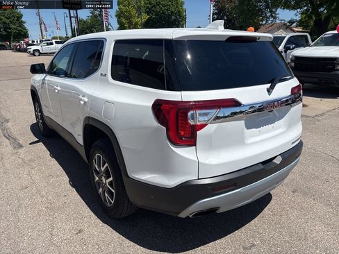 Certified 2022 GMC Acadia SLE FWD image 32