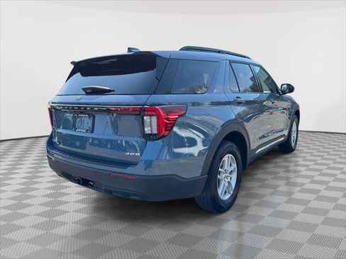 Used 2025 Ford Explorer Active image 7