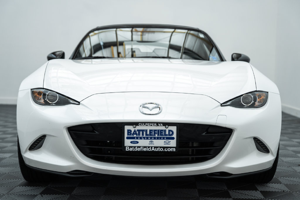 Used 2023 MAZDA MX-5 Miata Grand Touring w/ Weather Package RWD image 2