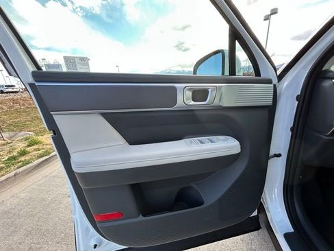 Used 2026 Hyundai Santa Fe SEL w/ Tow & Go Package image 10