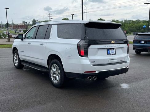 New 2025 Chevrolet Suburban Premier image 7