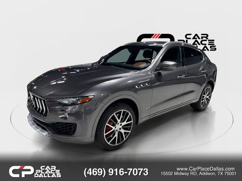 Used 2018 Maserati Levante S GranLusso AWD/4WD image 11
