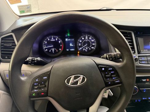Used 2016 Hyundai Tucson SE w/ Option Group 02 FWD image 12