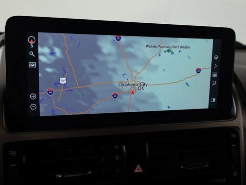 Used 2023 Lexus GX 460 Luxury w/ Sport Design Package image 7