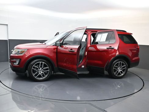 Used 2016 Ford Explorer Sport w/ Equipment Group 401A image 37