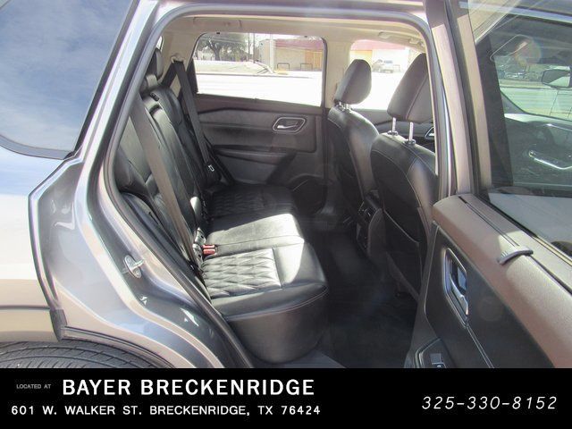 Used 2021 Nissan Rogue Platinum FWD image 12