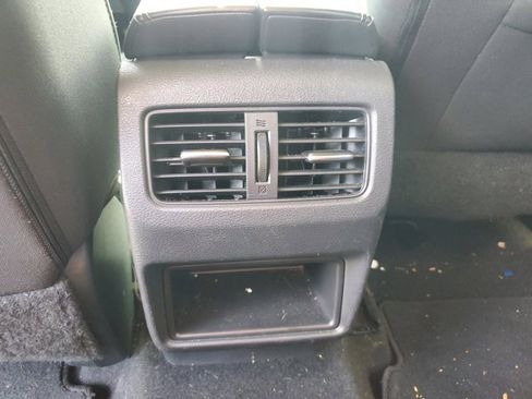 Used 2021 Nissan Rogue S image 17