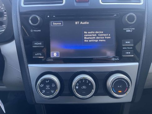 Used 2015 Subaru Crosstrek 2.0i Premium image 31