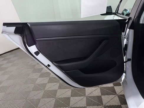 Used 2022 Tesla Model 3 Long Range image 25