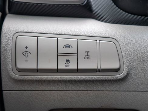 Used 2019 Hyundai Tucson SE w/ Cargo Package image 18