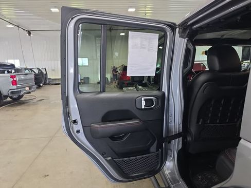 Used 2020 Jeep Wrangler Unlimited Rubicon AWD/4WD image 26