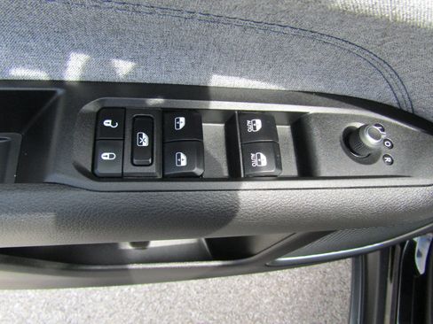 Used 2024 Jeep Compass Latitude AWD/4WD image 20