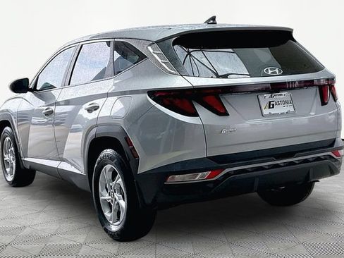 Used 2023 Hyundai Tucson SE AWD/4WD image 4