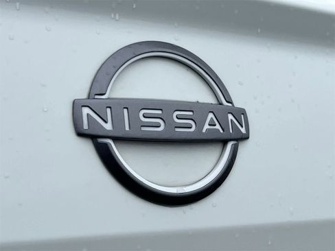 Used 2025 Nissan Altima 2.5 SV image 12