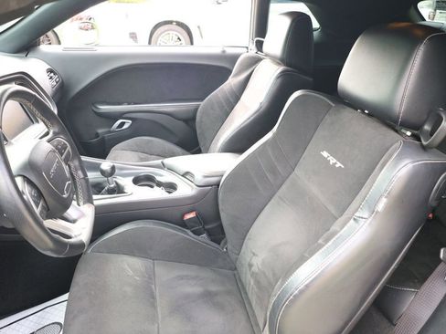 Used 2015 Dodge Challenger SRT w/ Technology Group image 21