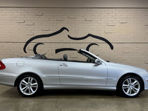 Used 2008 Mercedes-Benz CLK 350 Cabriolet image 3