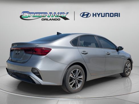 Used 2023 Kia Forte LXS FWD image 8