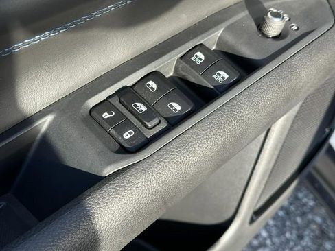 New 2026 Jeep Compass Latitude AWD/4WD image 9
