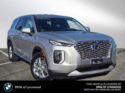 Used 2022 Hyundai Palisade SE image 1