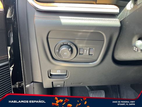 Used 2021 Jeep Grand Cherokee L Summit AWD/4WD image 26