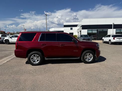 Used 2019 Chevrolet Tahoe LT w/ Luxury Package AWD/4WD image 4