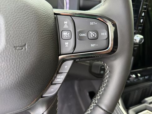 New 2026 RAM 3500 Limited AWD/4WD image 14