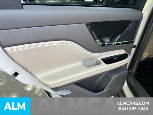 Used 2024 Lincoln Corsair Grand Touring AWD/4WD image 14