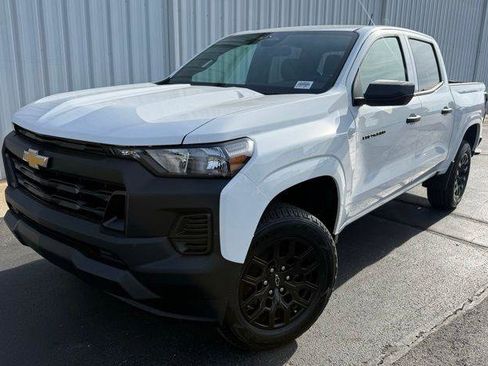 New 2026 Chevrolet Colorado W/T w/ WT Custom Package RWD image 1