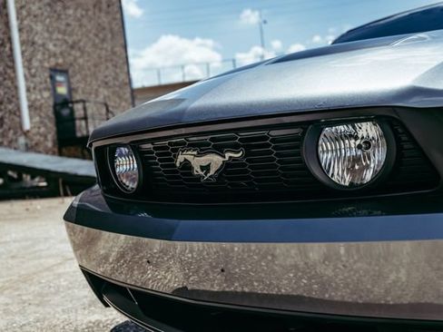 Used 2011 Ford Mustang GT Premium w/ Comfort Pkg RWD image 25