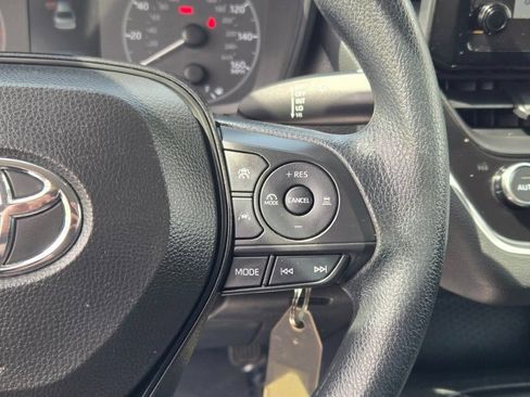 Used 2024 Toyota Corolla LE FWD image 28
