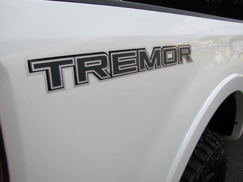 Used 2022 Ford F250 Lariat w/ Tremor Off-Road Package image 35