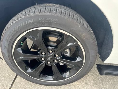 Used 2024 Ford Expedition Max Limited RWD image 25