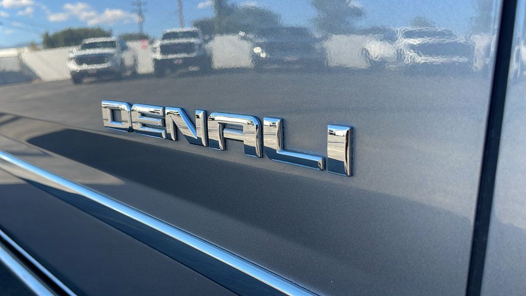 Used 2020 GMC Yukon XL Denali w/ Open Road Package AWD/4WD image 10