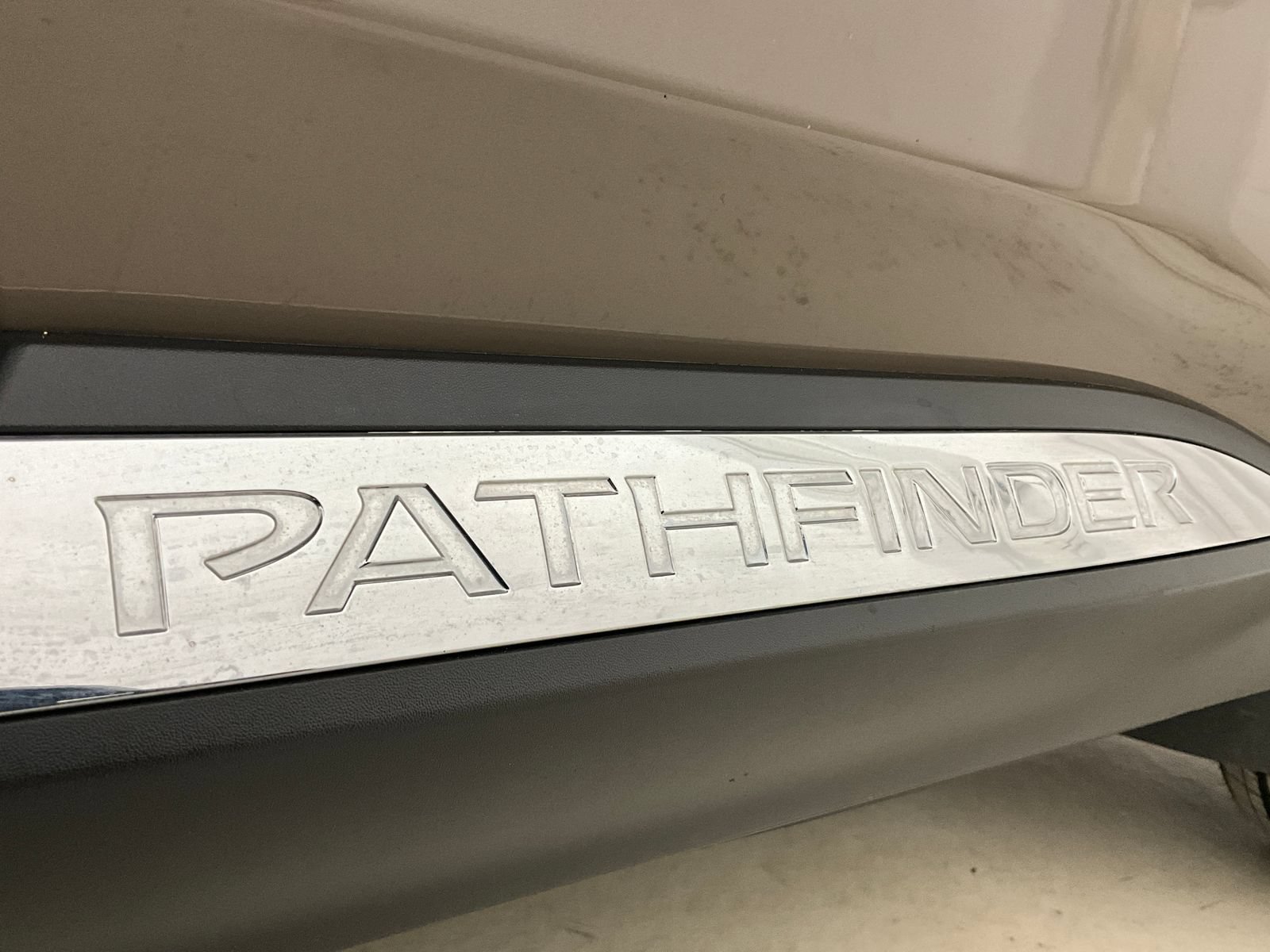 Used 2023 Nissan Pathfinder Platinum AWD/4WD image 31