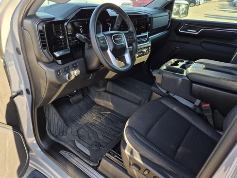 Used 2024 GMC Sierra 1500 Elevation w/ LPO, Elevation Black Package AWD/4WD image 13