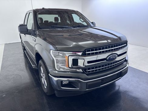 Used 2018 Ford F150 XLT w/ Equipment Group 301A Mid RWD image 4