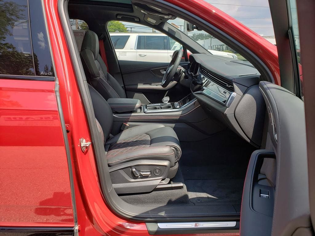 Used 2026 Audi Q7 3.0T Prestige w/ Prestige Package AWD/4WD image 17