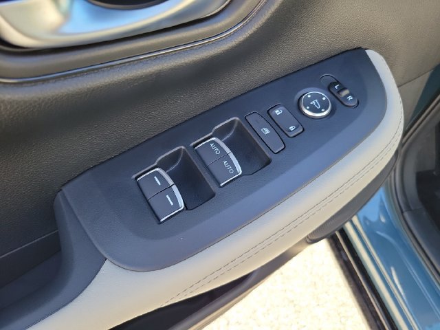 New 2027 Honda HR-V EX-L image 9
