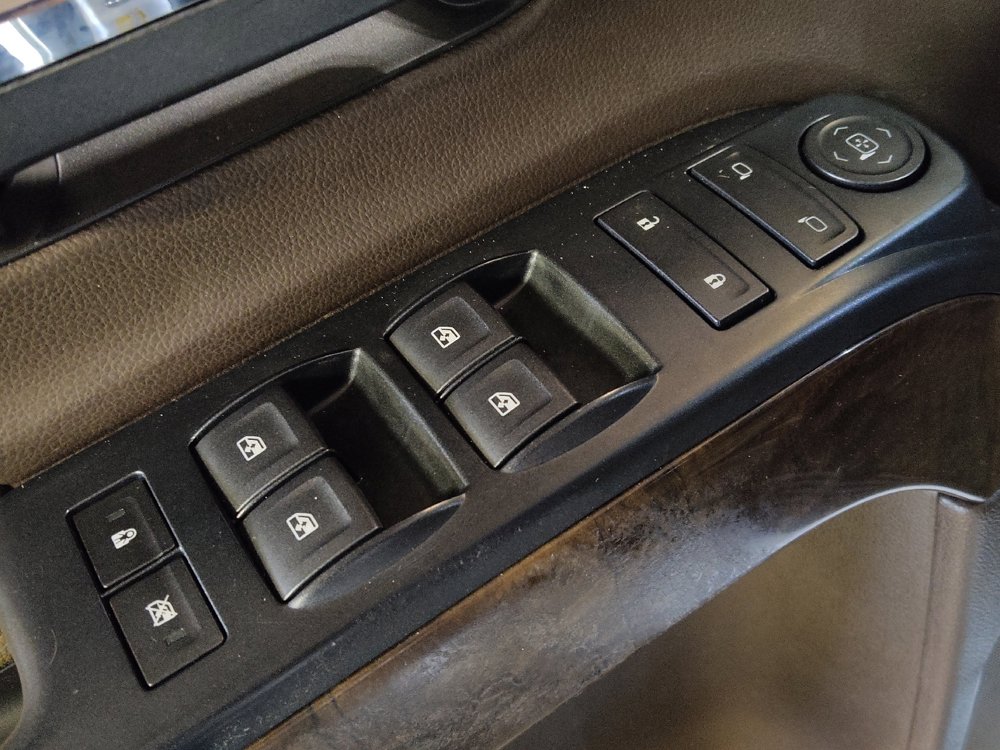 Used 2018 Chevrolet Silverado 1500 LT w/ All Star Edition RWD image 27