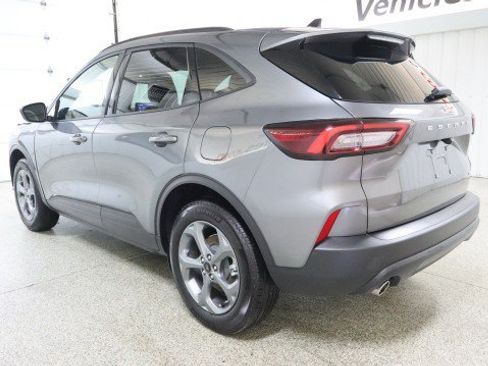 Used 2026 Ford Escape ST-Line w/ Cold Weather Package AWD/4WD image 3