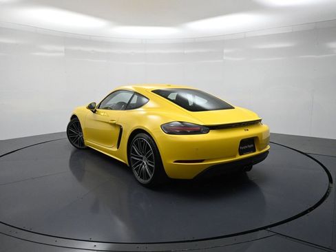 Used 2025 Porsche 718 Cayman image 24